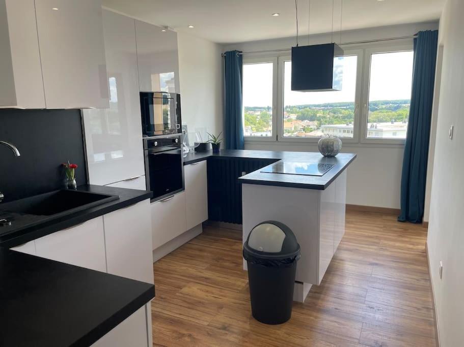 Appartement Epinal Calme Buitenkant foto